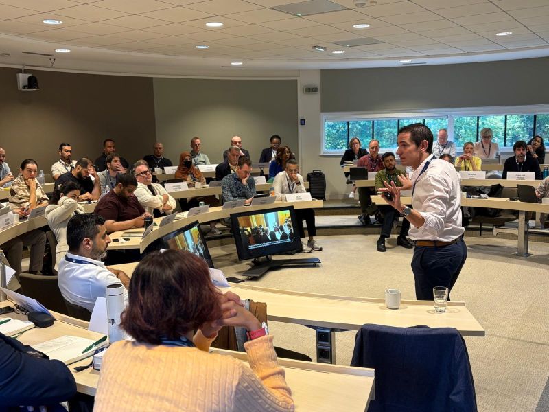 José Pedro Almeida leading the Leading AI & Digital Transformation Program at INSEAD Paris